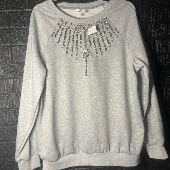 Chic Embellished Gray Crewneck Sweater - Picture 1 of 10